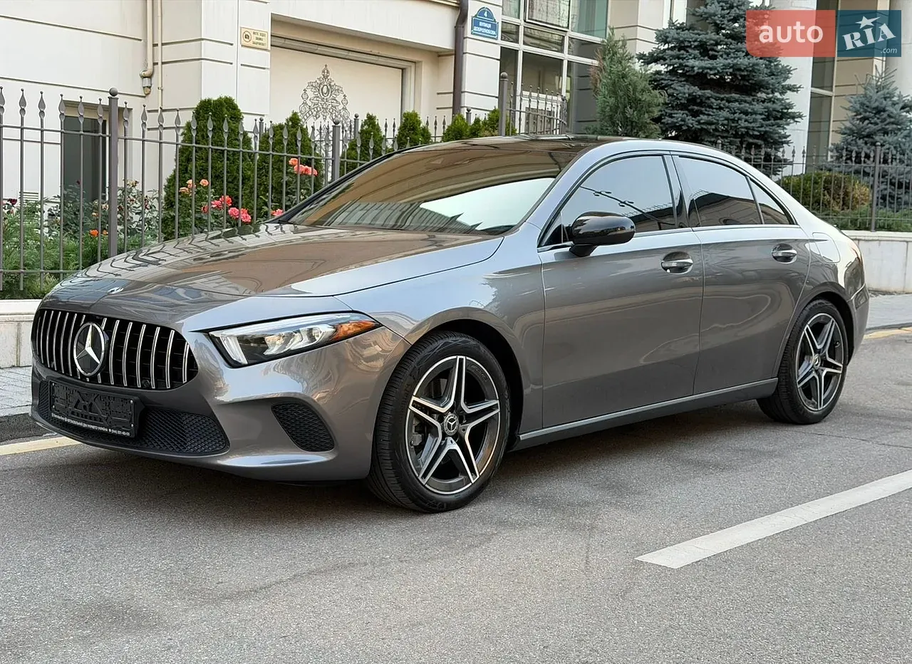 Mercedes-Benz A-Class 2019 photo 2