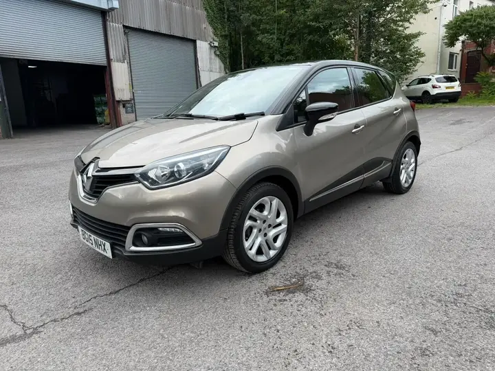 Renault Captur 2015 photo 2