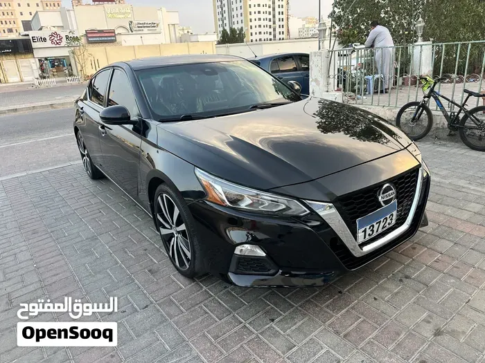 Nissan Altima 2020 photo 2