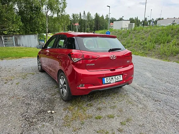 Hyundai I20 2016 photo 3