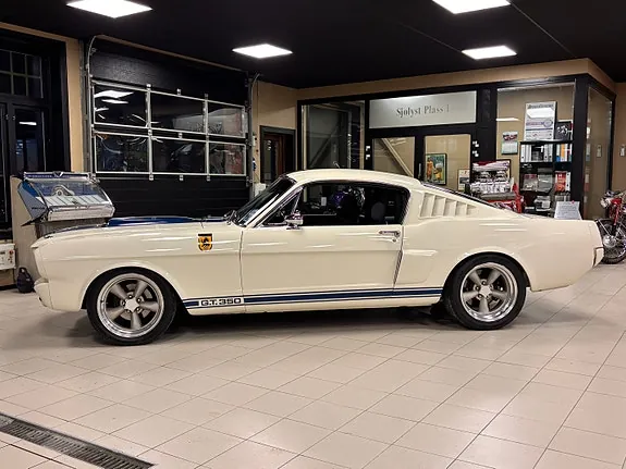 Ford Mustang 1965 photo 4