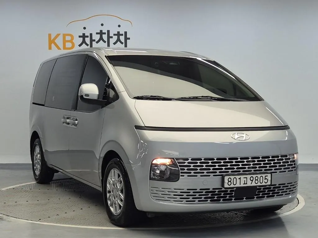 Hyundai Staria 2022 photo 4