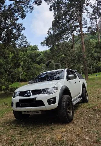 Mitsubishi Triton