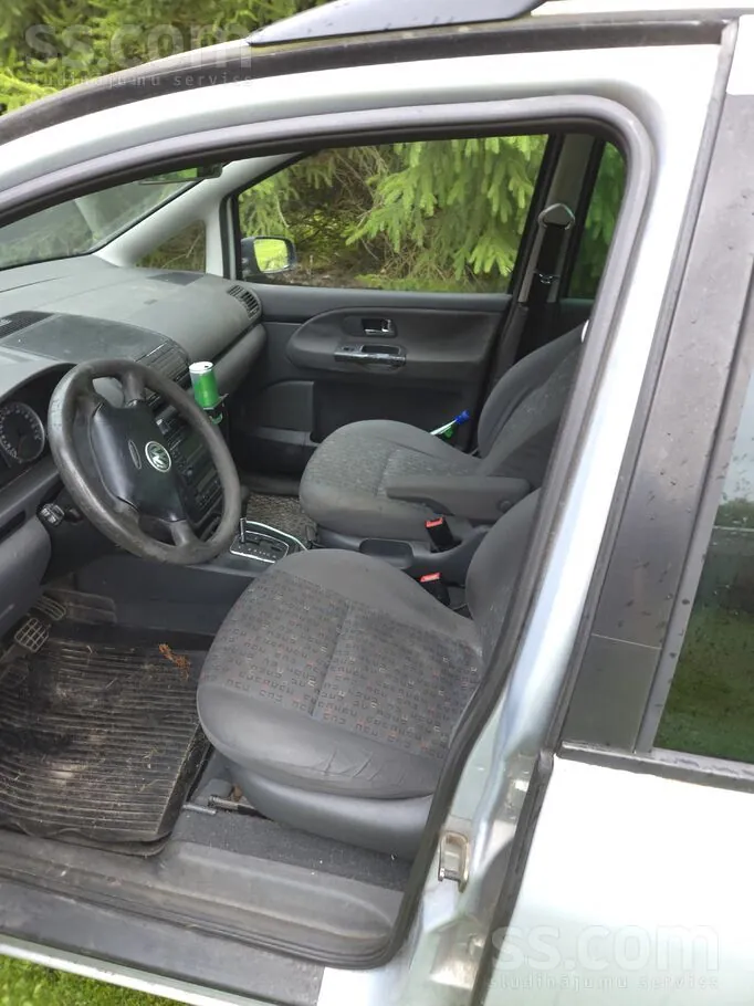 Volkswagen Sharan 2002 photo 5