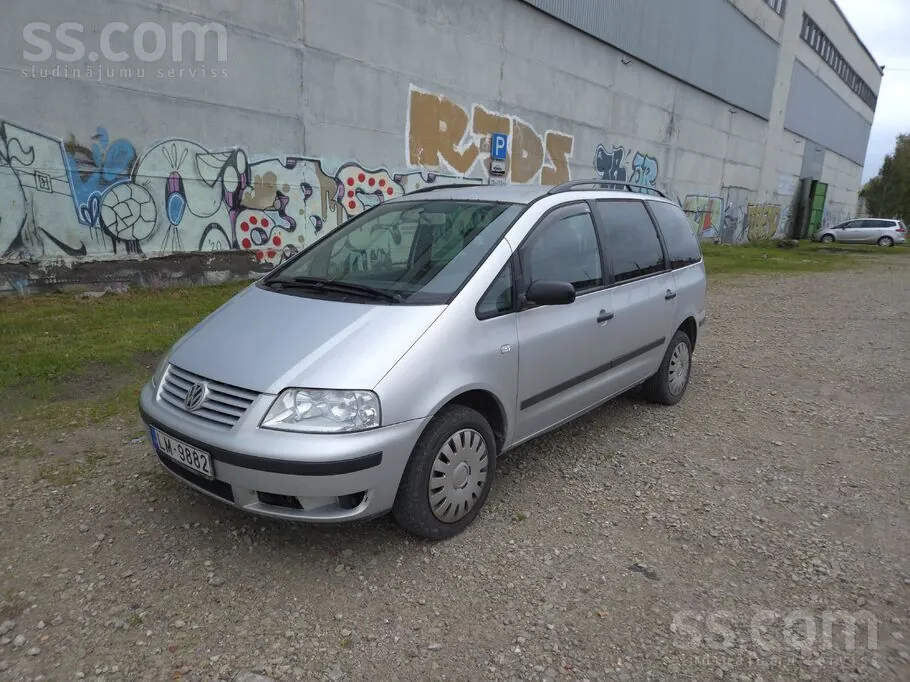 Volkswagen Sharan 2002 photo 3