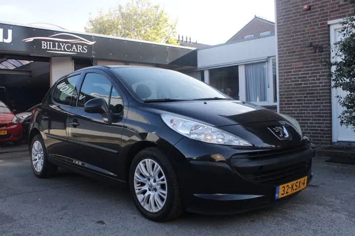 Peugeot 207 2009 photo 3