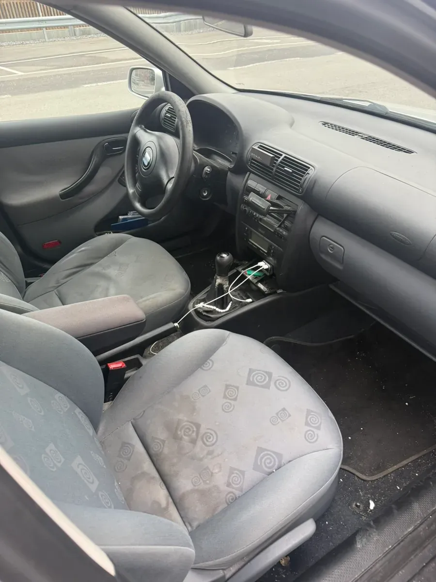 Seat Leon 2002 photo 3