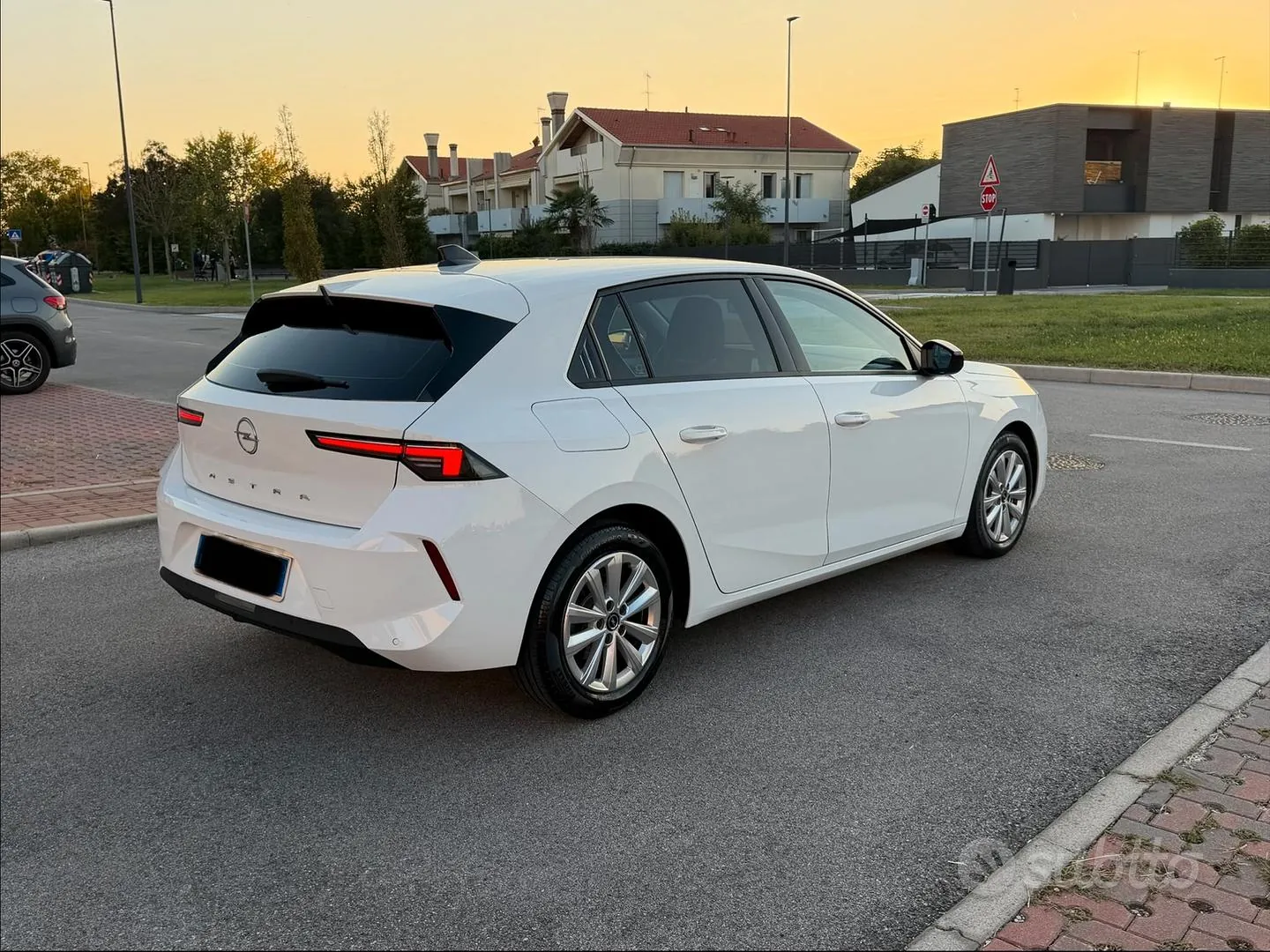 Opel Astra 2022 photo 3