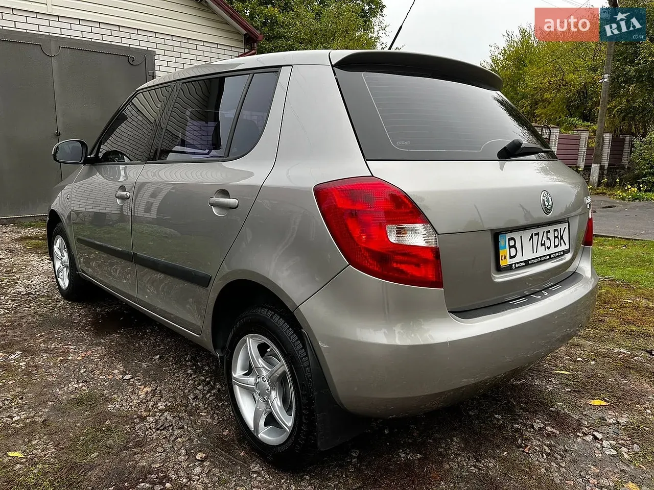 Skoda Fabia 2008 photo 3