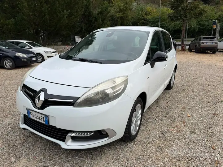 Renault Scenic 2015 photo 5