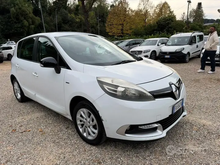 Renault Scenic 2015 photo 2