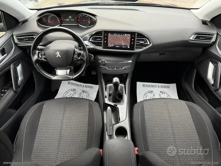Peugeot 308 2018 photo 5