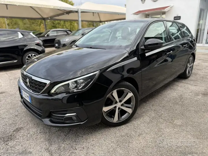 Peugeot 308 2018 photo 3