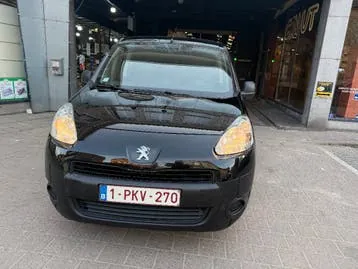 Peugeot Partner 2015 photo 2