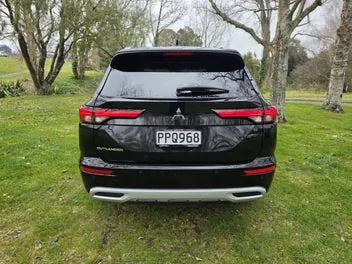 Mitsubishi Outlander 2022 photo 5
