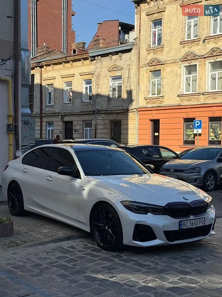 BMW 3 Series 2019 photo 3