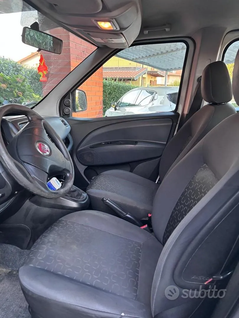 Fiat Doblo 2011 photo 5