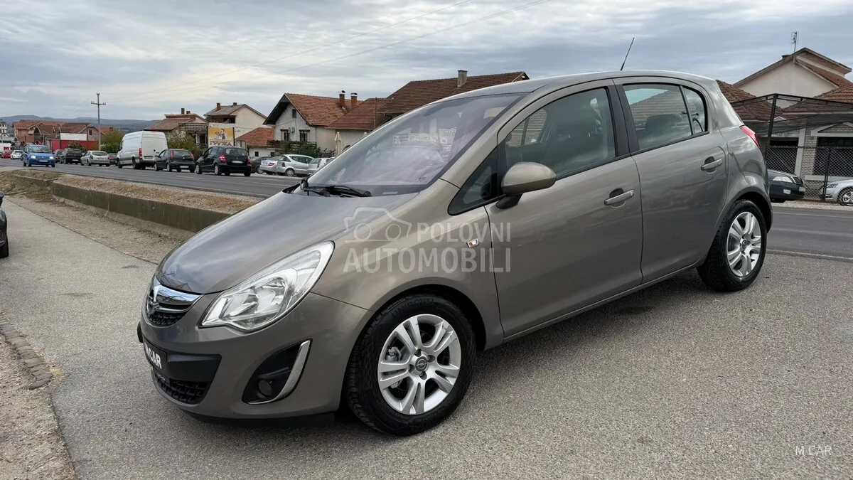 Opel Corsa 2013 photo 2