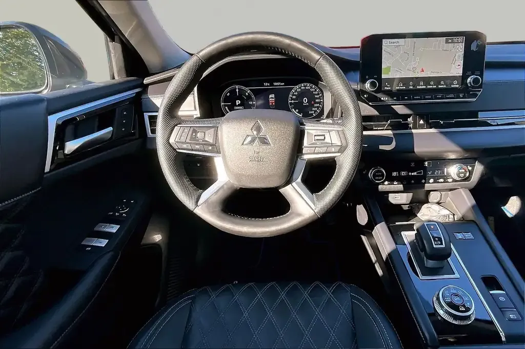 Mitsubishi Outlander 2023 photo 3
