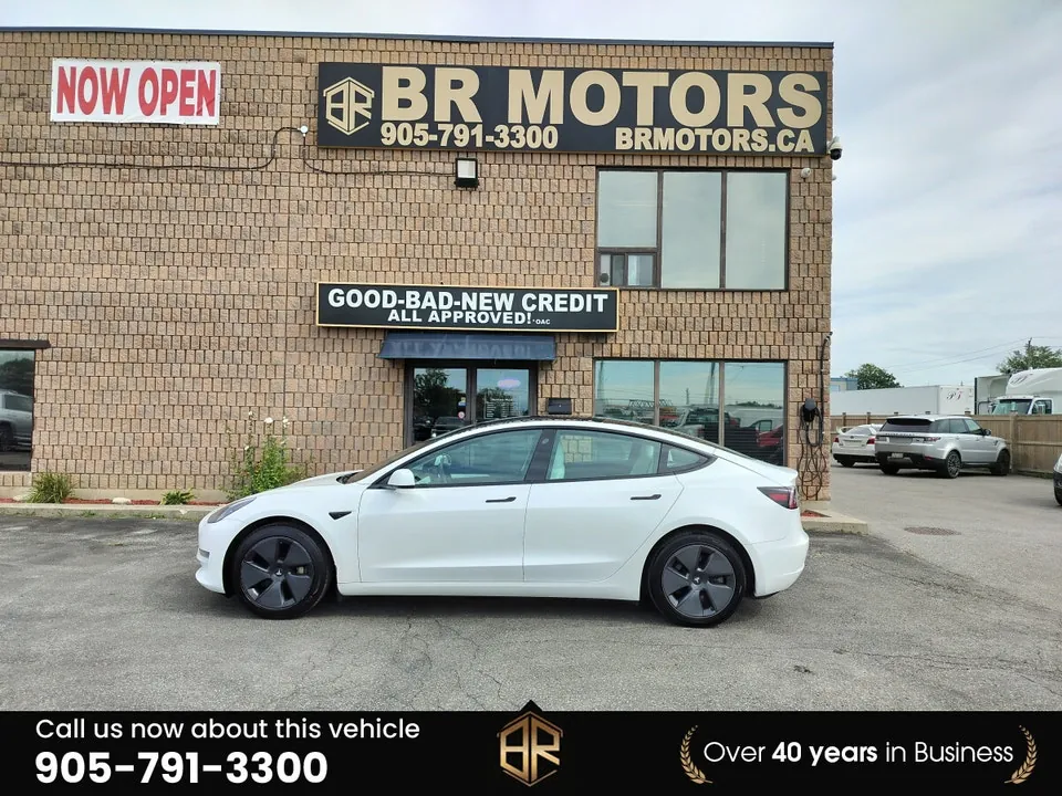 Tesla Model 3 2023 photo 4