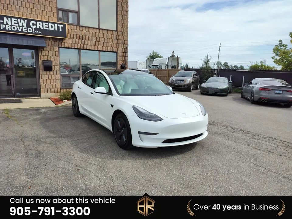 Tesla Model 3 2023 photo 3