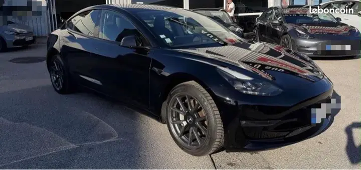 Tesla Model 3 2021 photo 2
