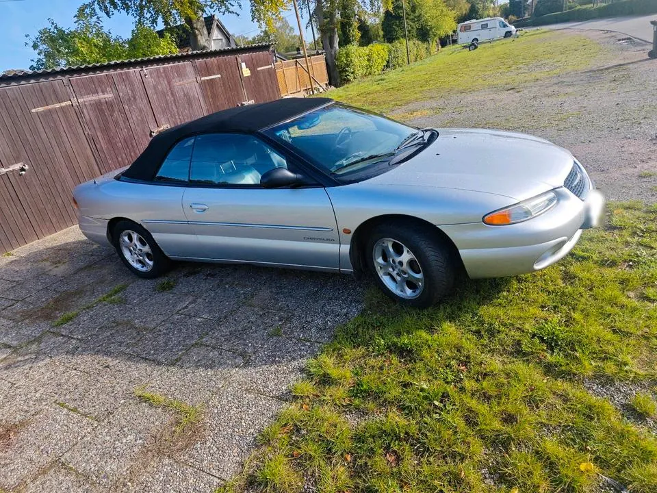 Chrysler Stratus