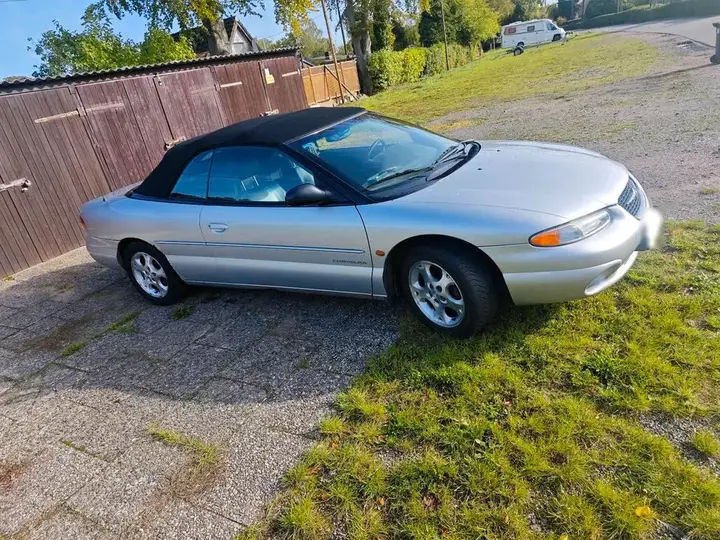 Chrysler Stratus