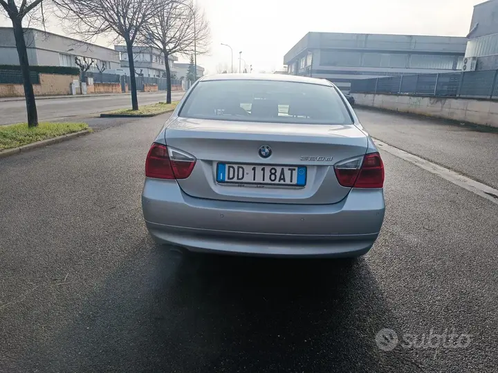 BMW 320 2006 photo 3