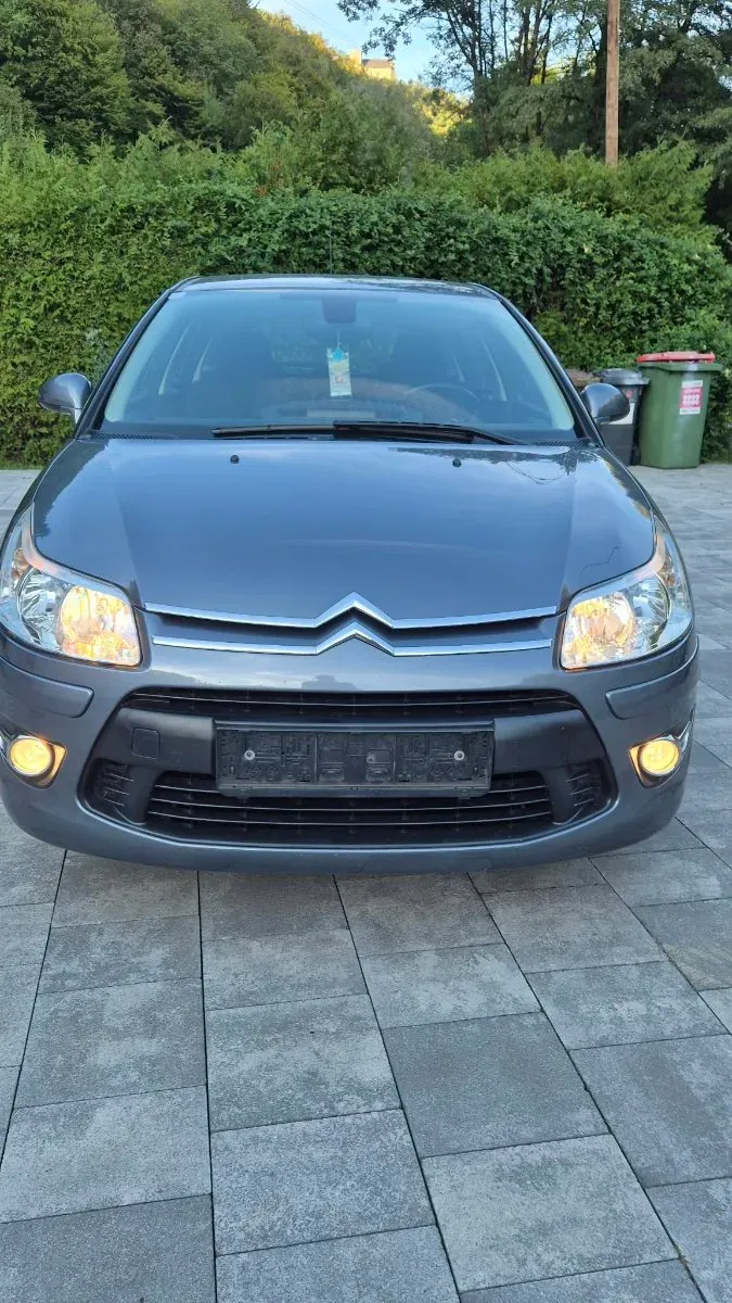 Citroen C4 2009 photo 2