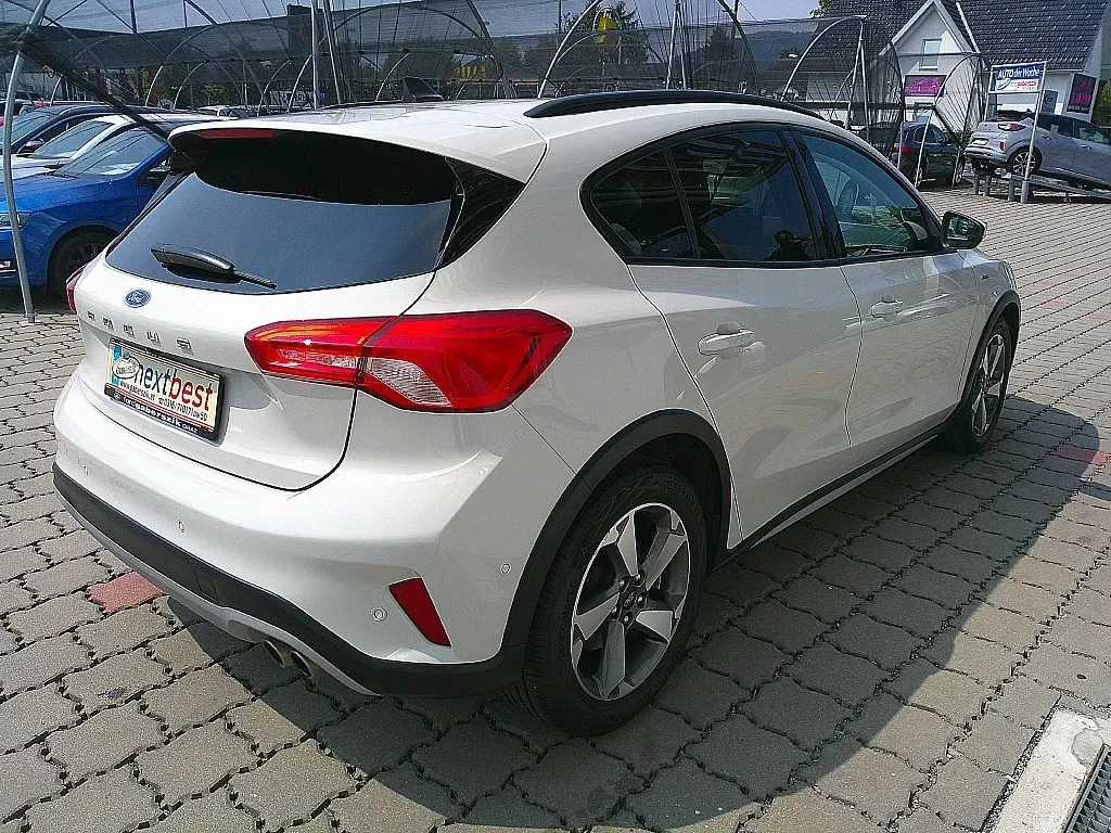 Ford Focus 2021 photo 3