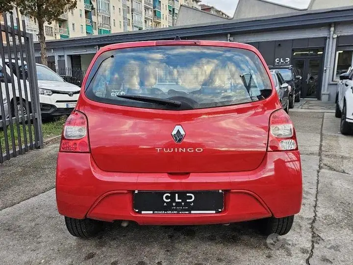 Renault Twingo 2010 photo 4