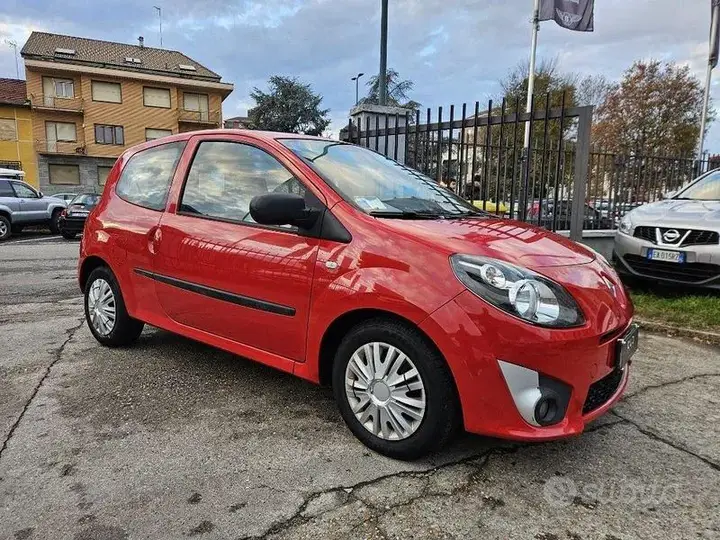 Renault Twingo 2010 photo 2