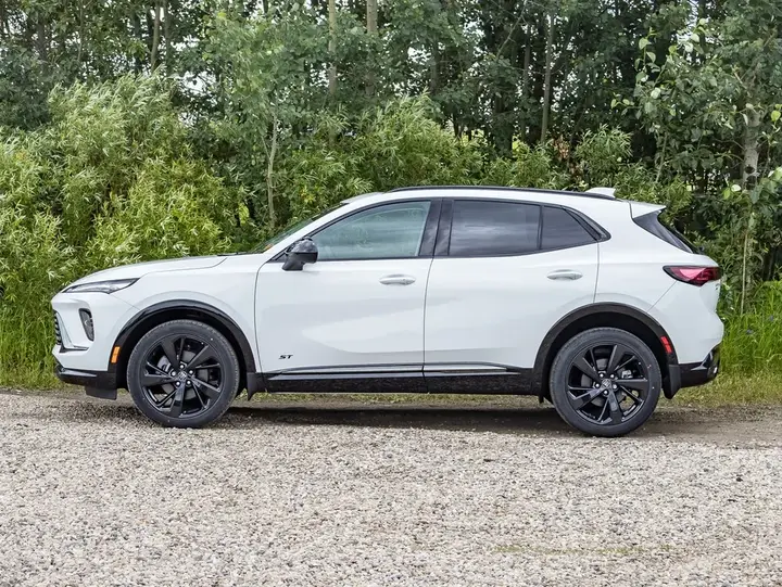 Buick Envision 2026 photo 5