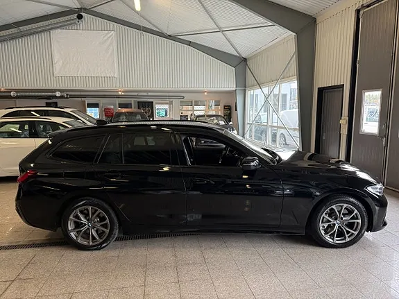 BMW 330E 2021 photo 2