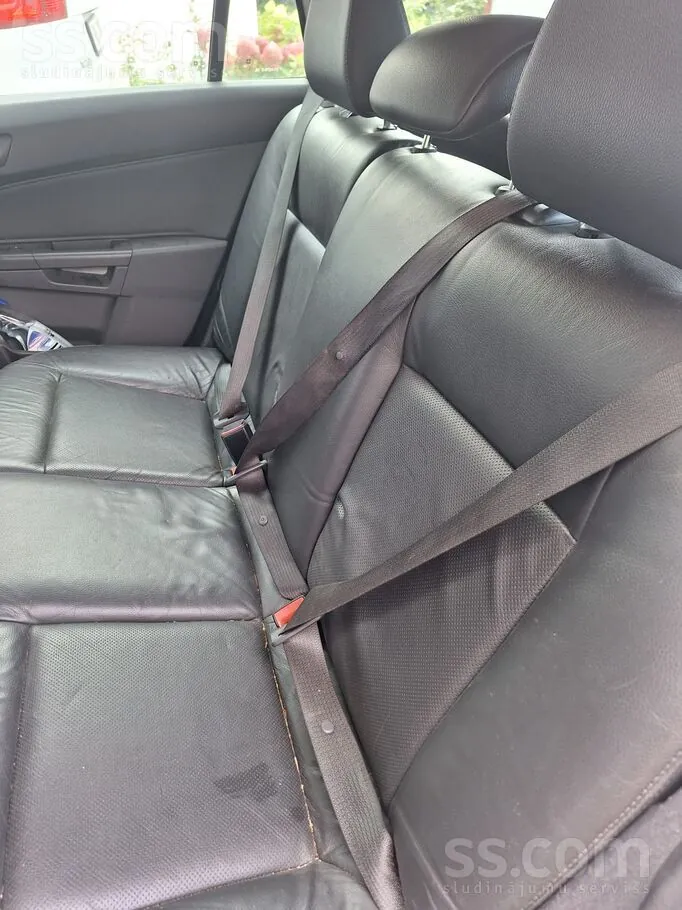 Opel Astra 2009 photo 4