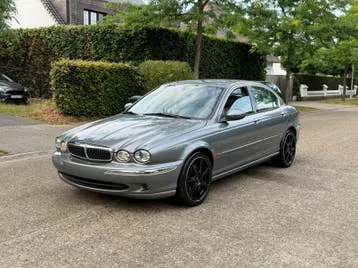 Jaguar X-Type