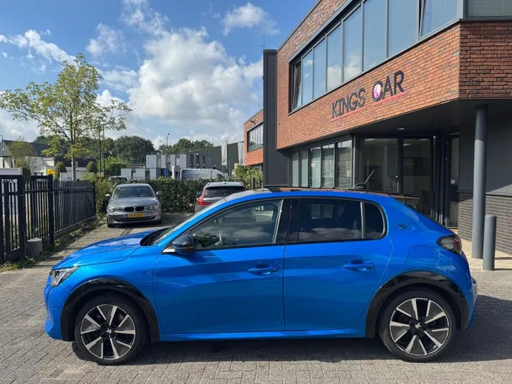 Peugeot E-208 2020 photo 2