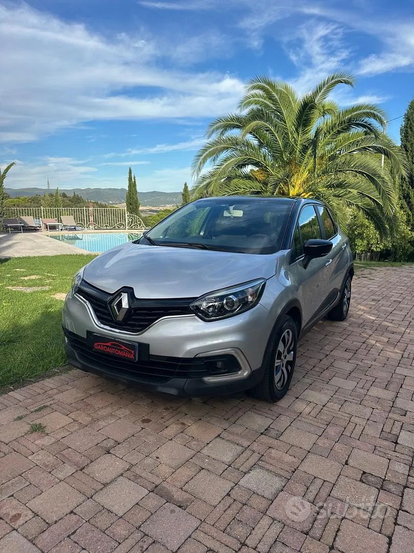 Renault Captur 2018 photo 2