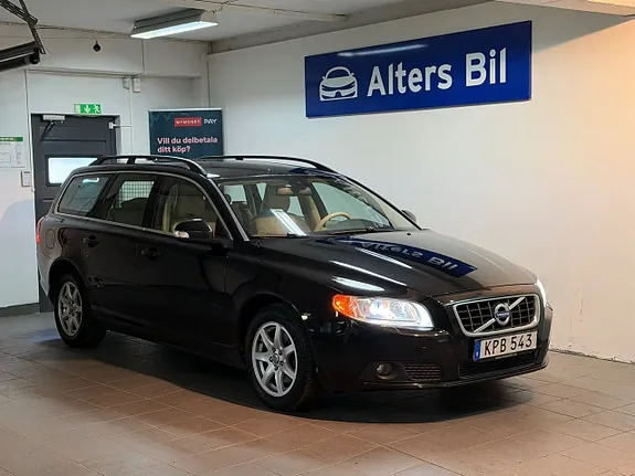 Volvo V70 2010 photo 2