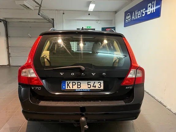 Volvo V70 2010 photo 5