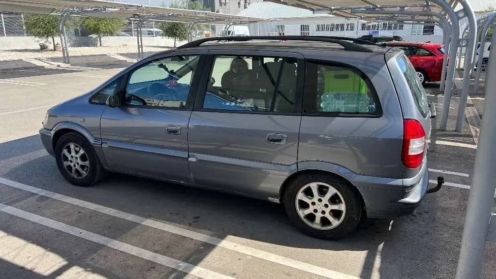 Opel Zafira 2005 photo 3