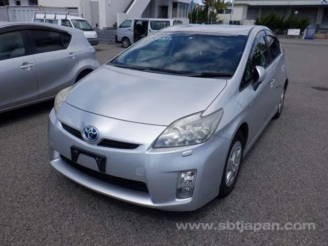 Toyota Prius 2011 photo 2