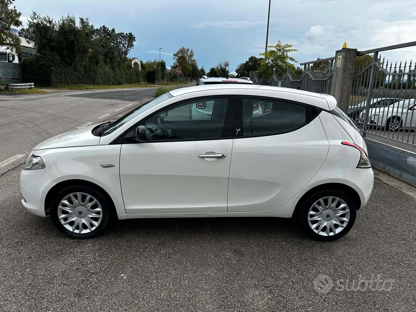 Lancia Ypsilon 2011 photo 5