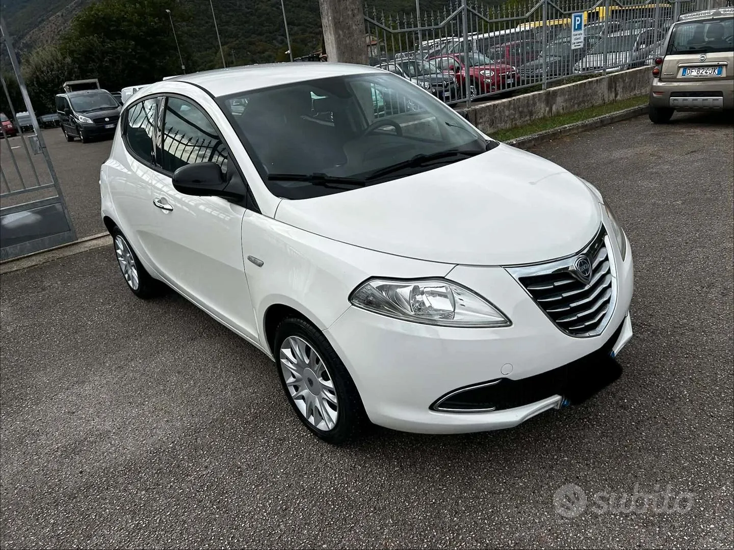Lancia Ypsilon 2011 photo 3