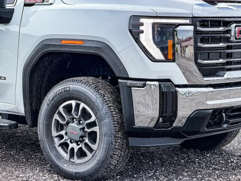 GMC Sierra 3500Hd 2026 photo 4