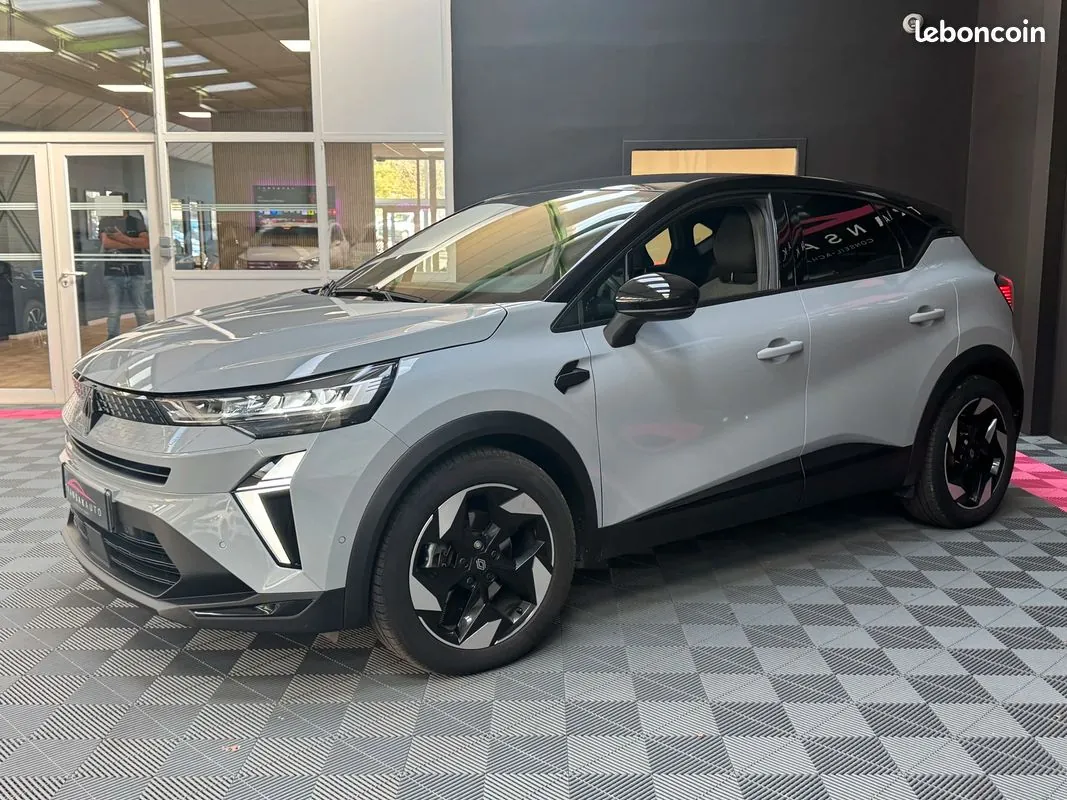 Renault Captur 2024 photo 3