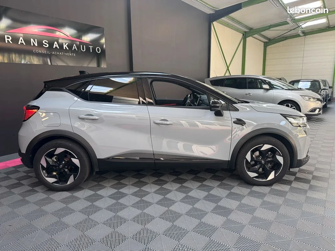 Renault Captur 2024 photo 4