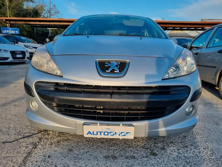 Peugeot 207 2009 photo 2