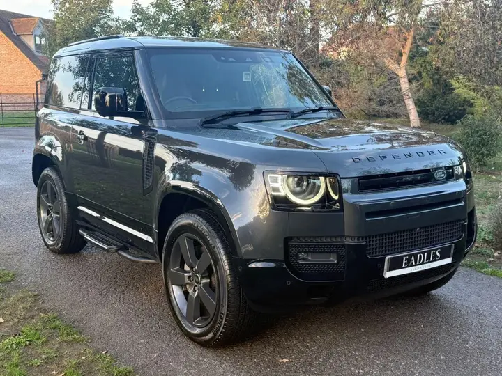 Land Rover Defender 90